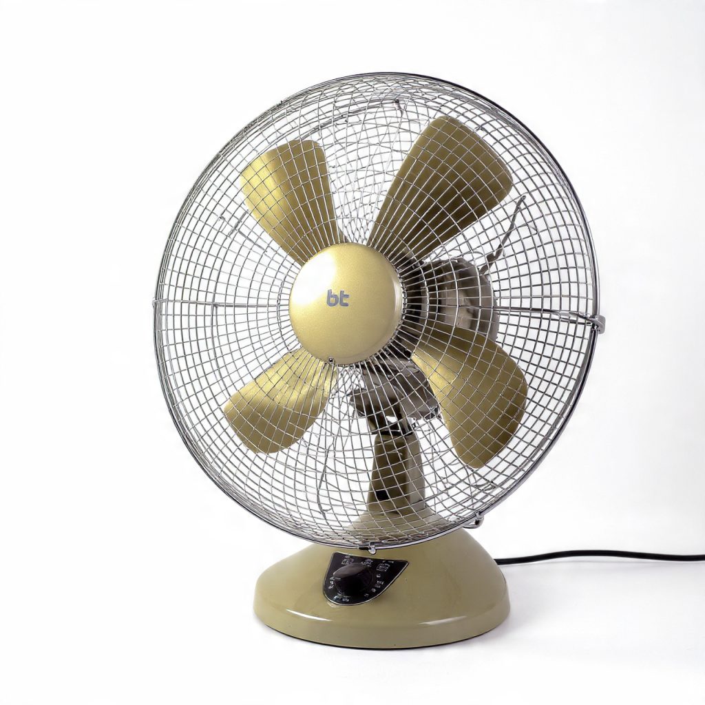 WindCraft Oscillating Pedestal Fan