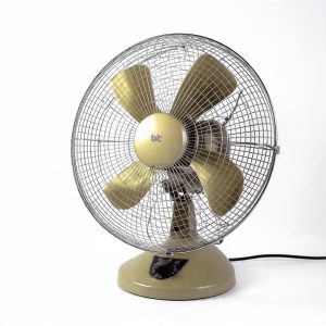 WindCraft Oscillating Pedestal Fan